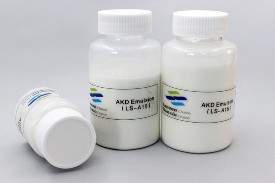 Document dat Chemisch AKD-het Calciumstearate van de Emulgatoremulsie Chemisch product in Papierindustrie met een laag bedekt