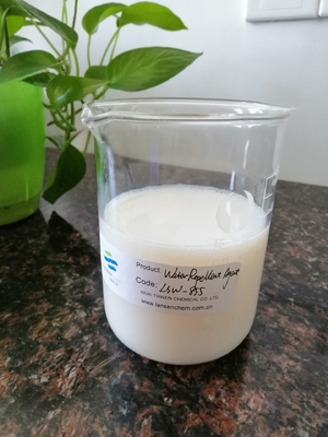 Waterdichte de Stof van de Water Afstotende Agent Melkachtige Witte Vloeibare het Drogen Temperatuur 110 – 130 °C